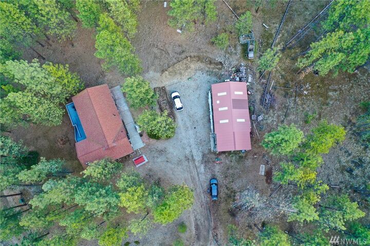 Property Photo: 26 Pinecrest Road N WA 98855