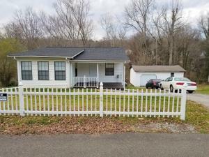 Property Photo:  2115 Aster Rd  TN 37918 