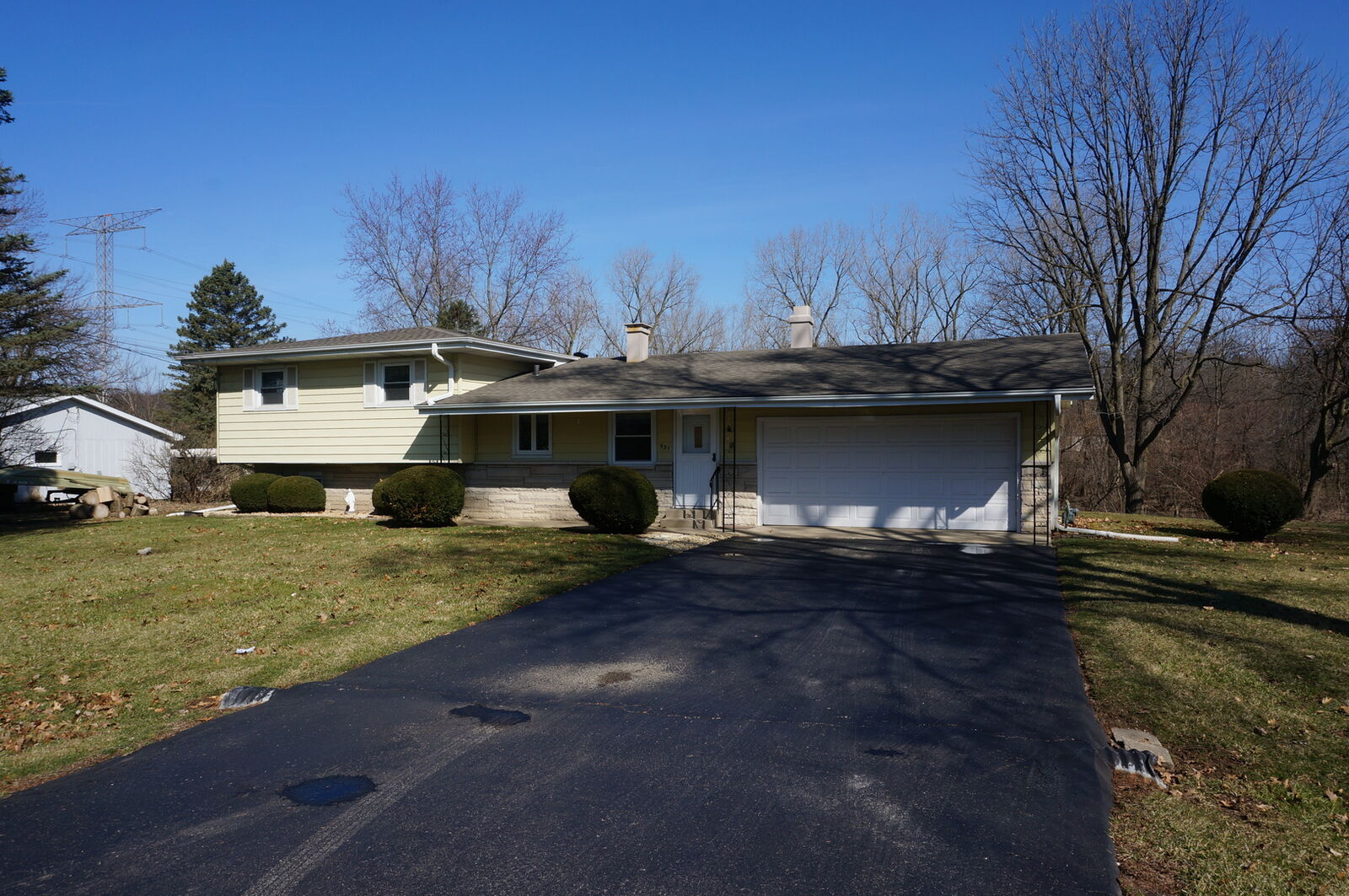 Property Photo: 531 Old Hickory Road IL 60451