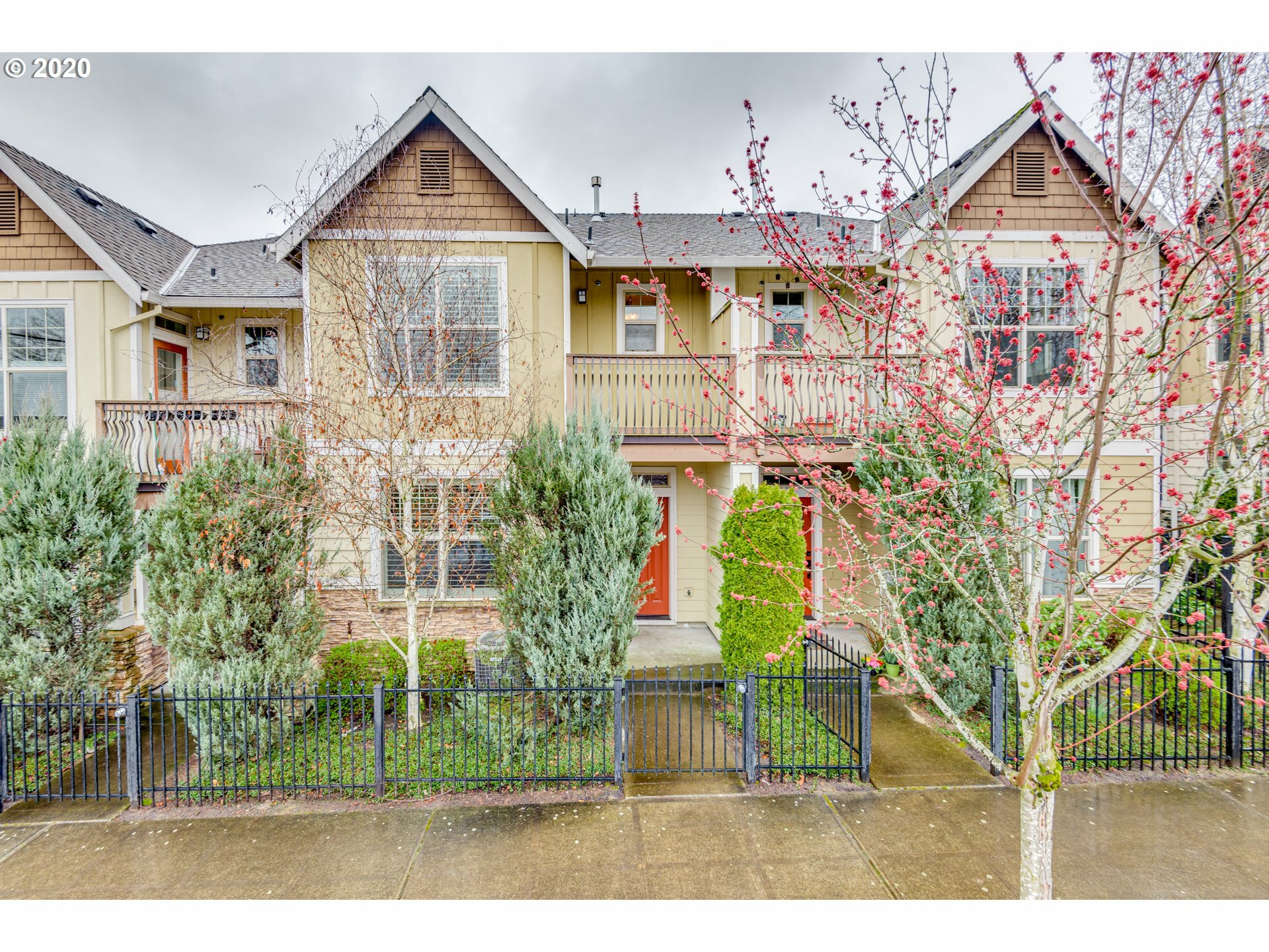 Property Photo: 7036 NE Garfield Ave 12-2 OR 97211
