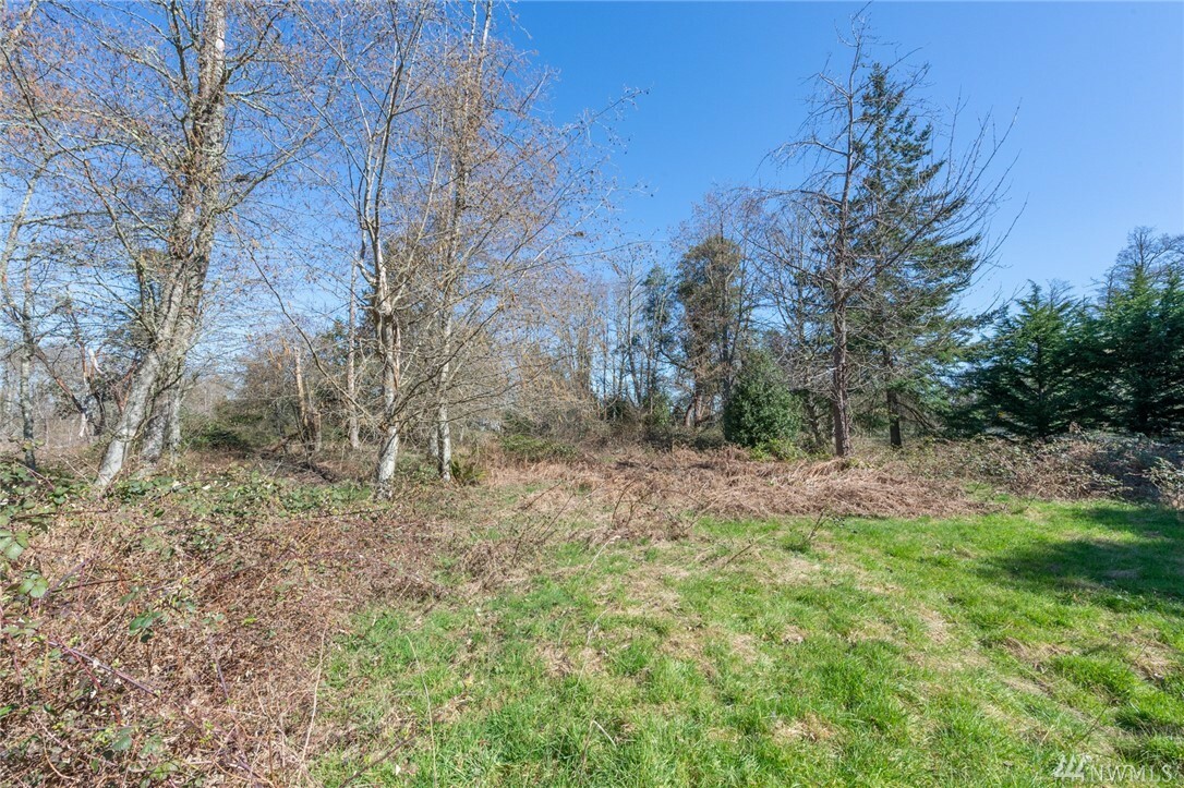 Property Photo:  5710 244th St SW  WA 98070 