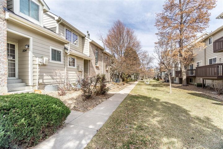1470 S Quebec Way 223  Denver CO 80231 photo