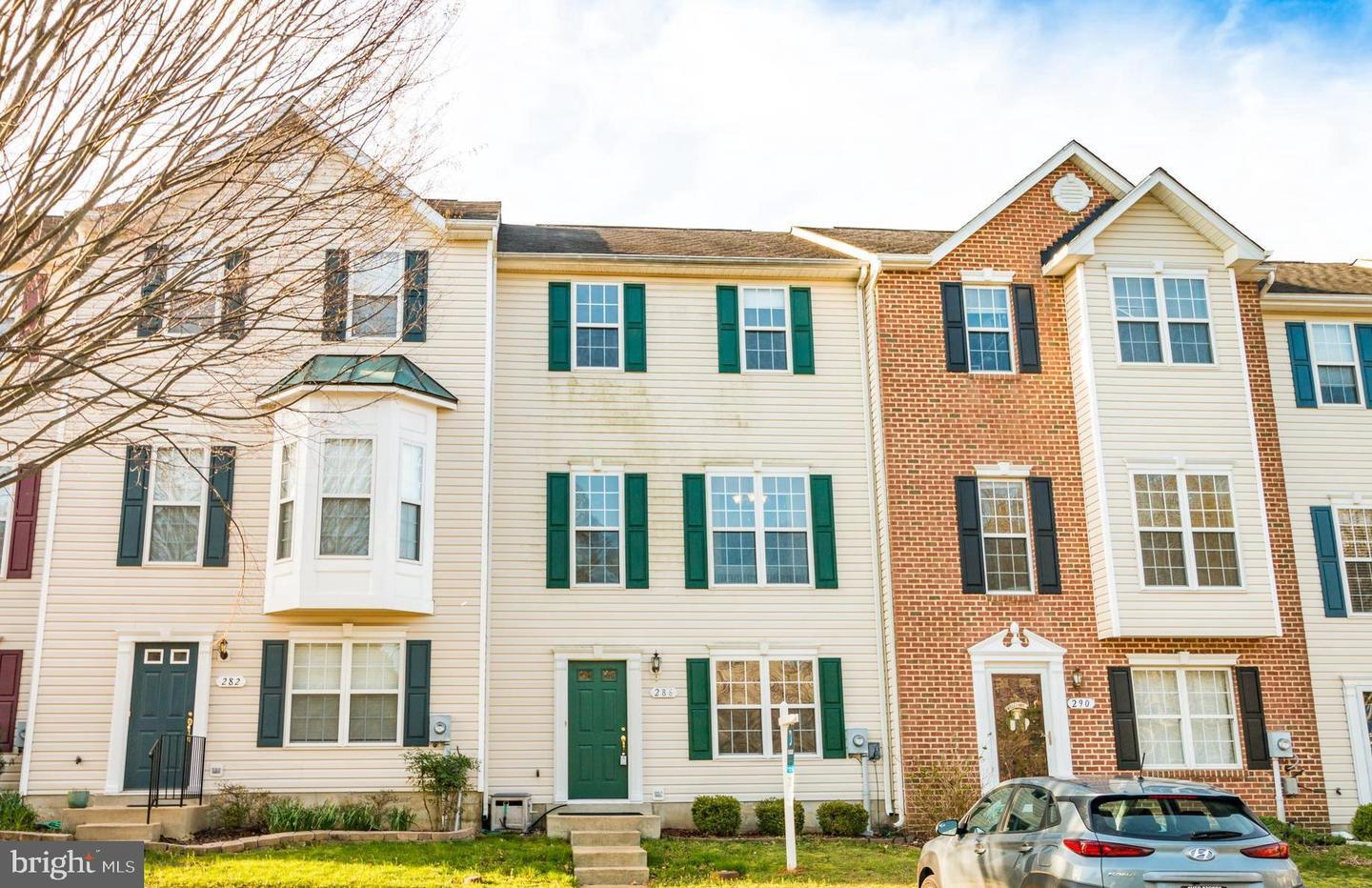 Property Photo: 286 Cambridge Place MD 20678