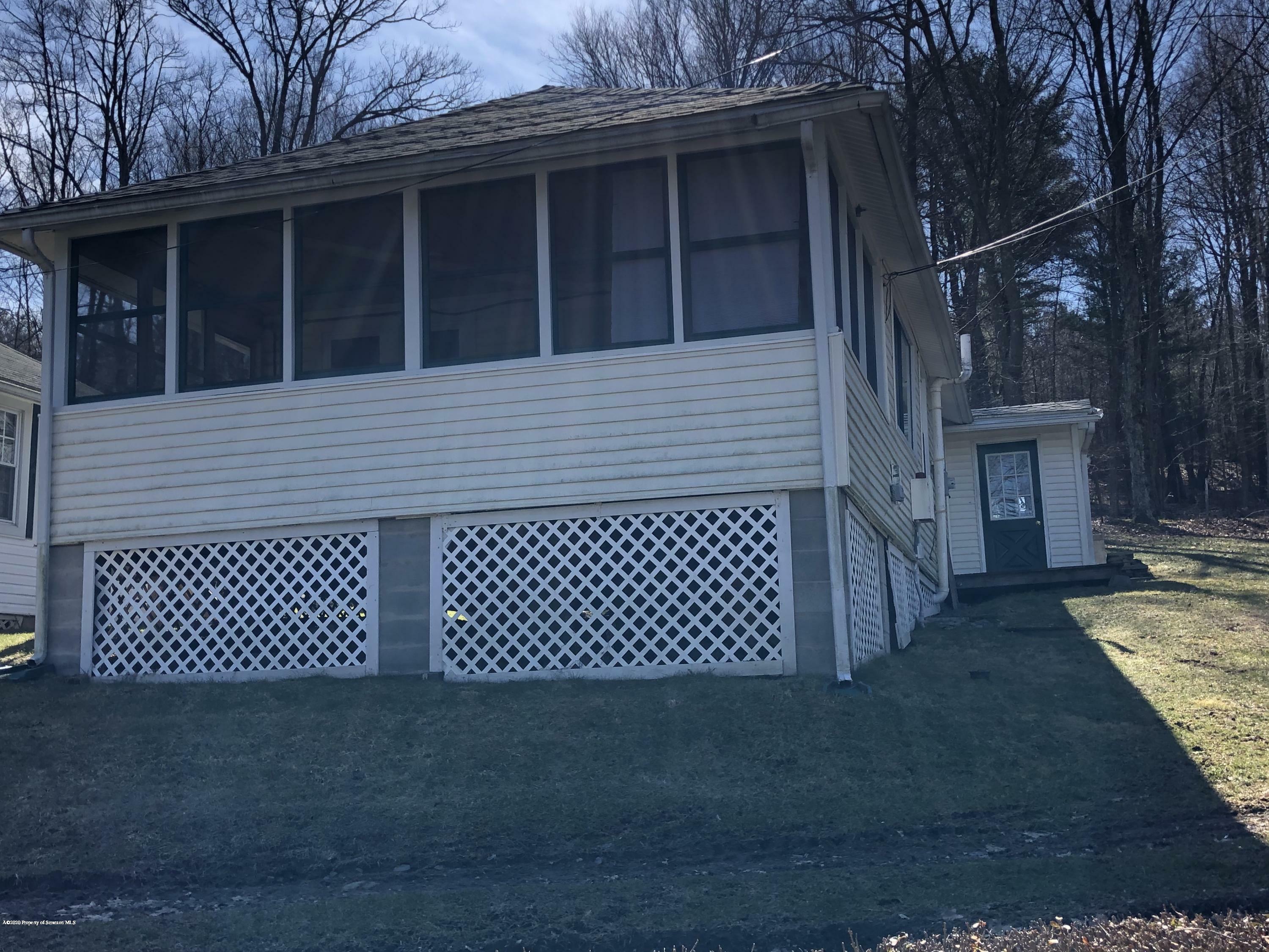 Property Photo:  420 Elm Lane  PA 18419 