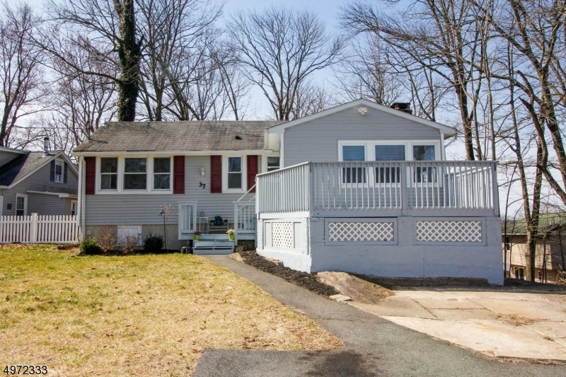 Property Photo:  37 E Shore Rd  NJ 07849 