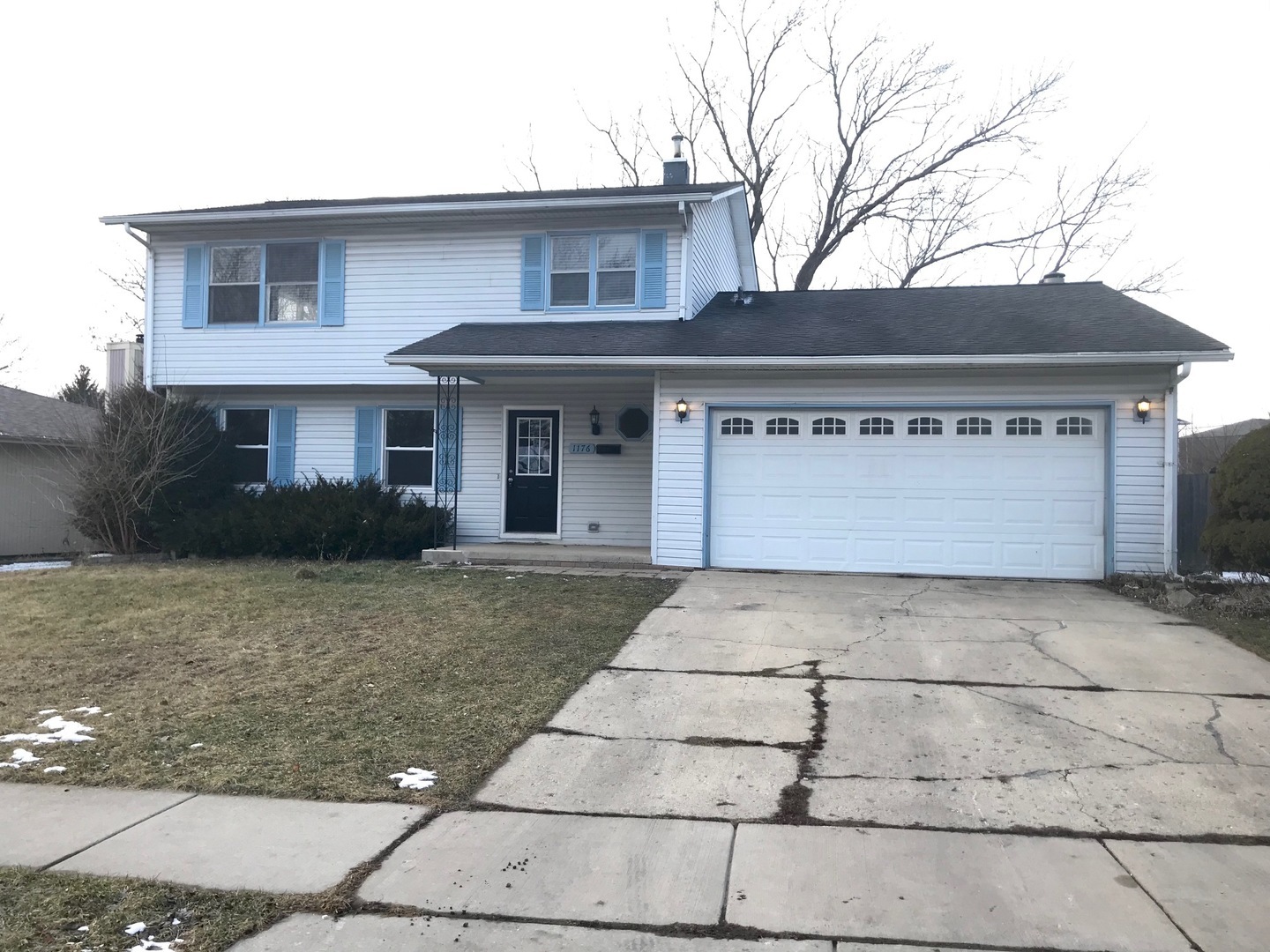 Property Photo: 1176 Royal Boulevard IL 60123