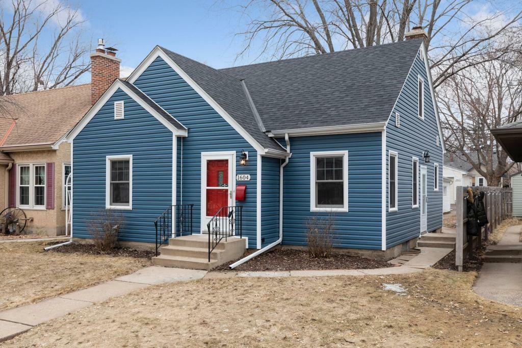 Property Photo:  1604 Huron Street  MN 55108 