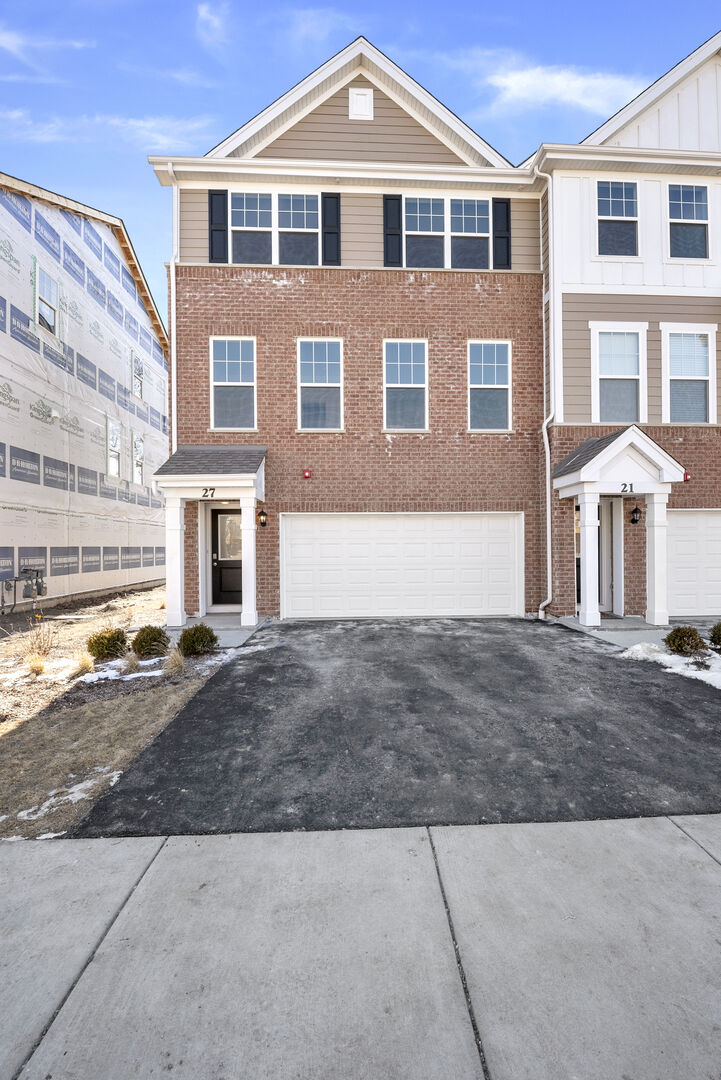 Property Photo:  27 Timber Wolf Drive  IL 60090 