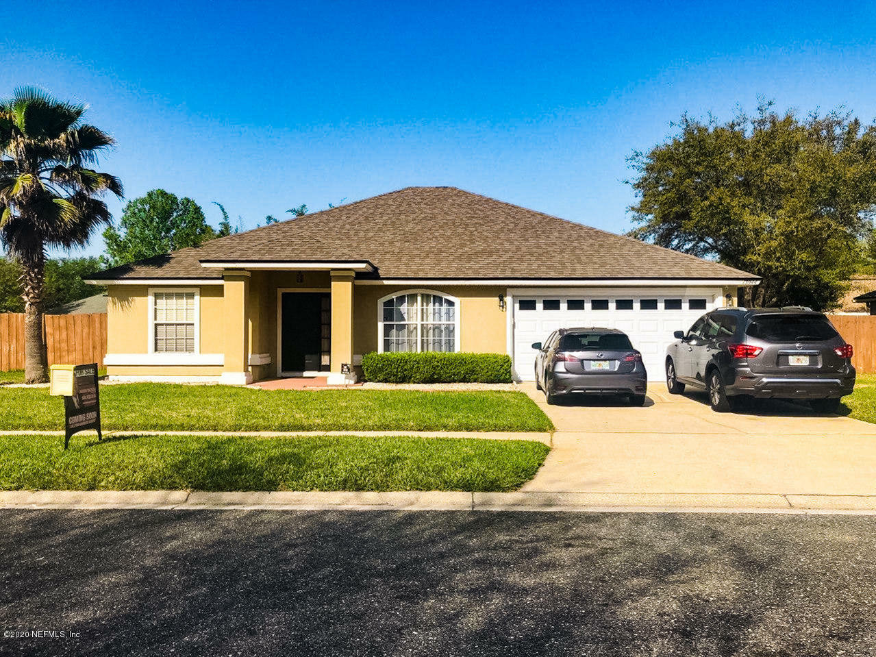 Property Photo:  13944 Crestwick Drive E  FL 32218 