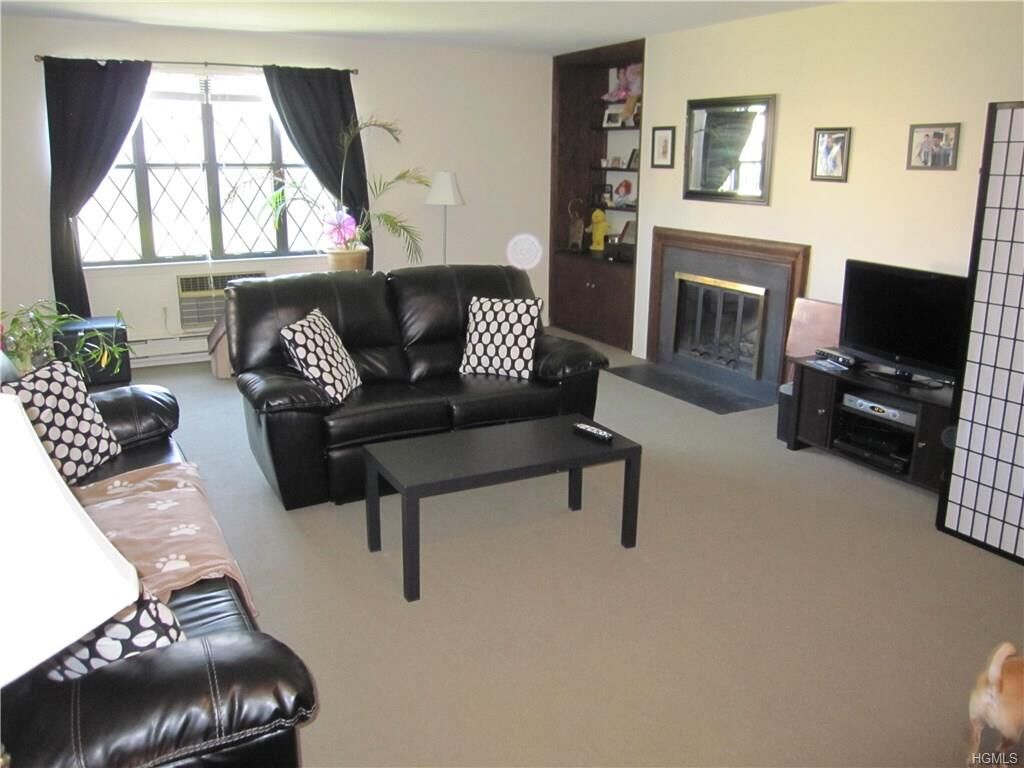 Property Photo:  487 Sierra Vista Lane  NY 10989 