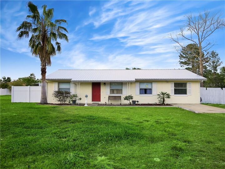 Property Photo: 11413 Lakeview Drive FL 34788