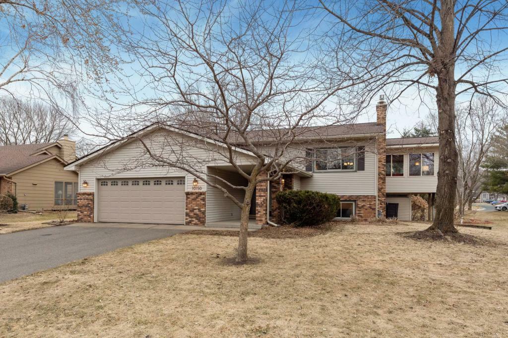 Property Photo:  10150 Buckingham Drive  MN 55347 