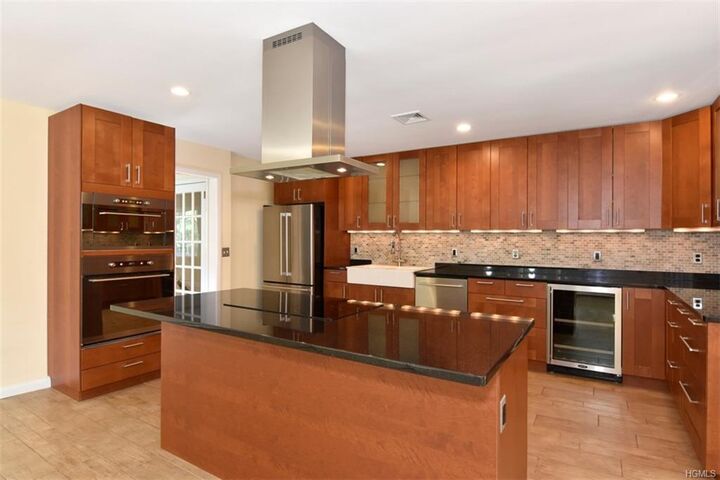 203 Hunter Avenue  Sleepy Hollow NY 10591 photo