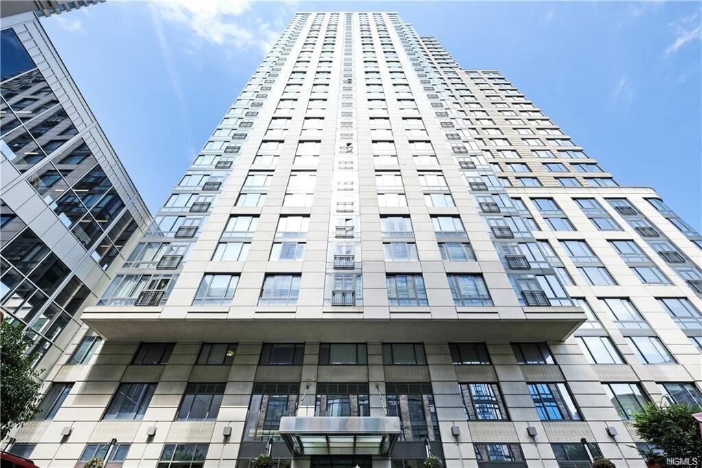Property Photo: 10 City Place 30C NY 10601