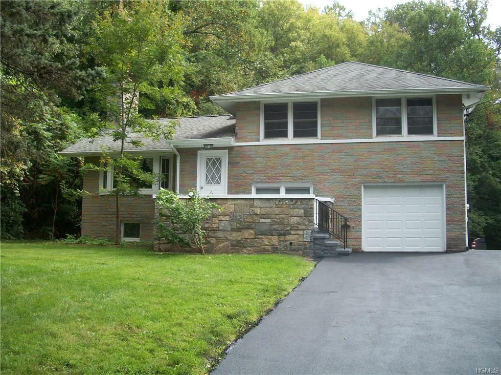 Property Photo:  14 Longdale Road  NY 10541 