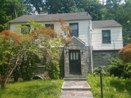 Property Photo:  111 Bateman Place  NY 10552 