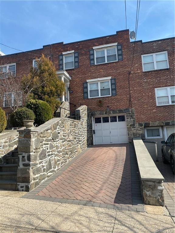 503 N Terrace Avenue  Mount Vernon NY 10552 photo