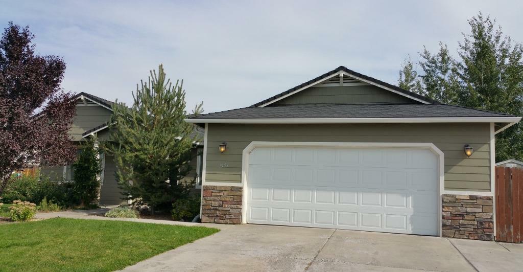 Property Photo:  3453 Barnes Way  OR 97603 