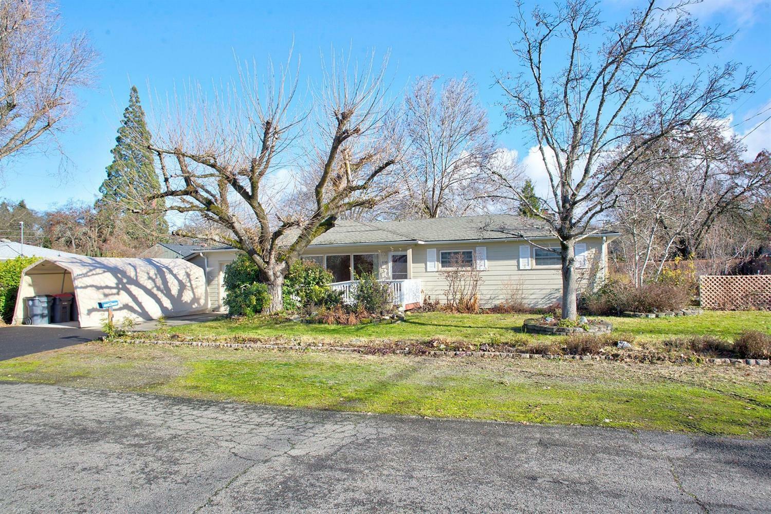 Property Photo:  400 N Barneburg Road  OR 97504 