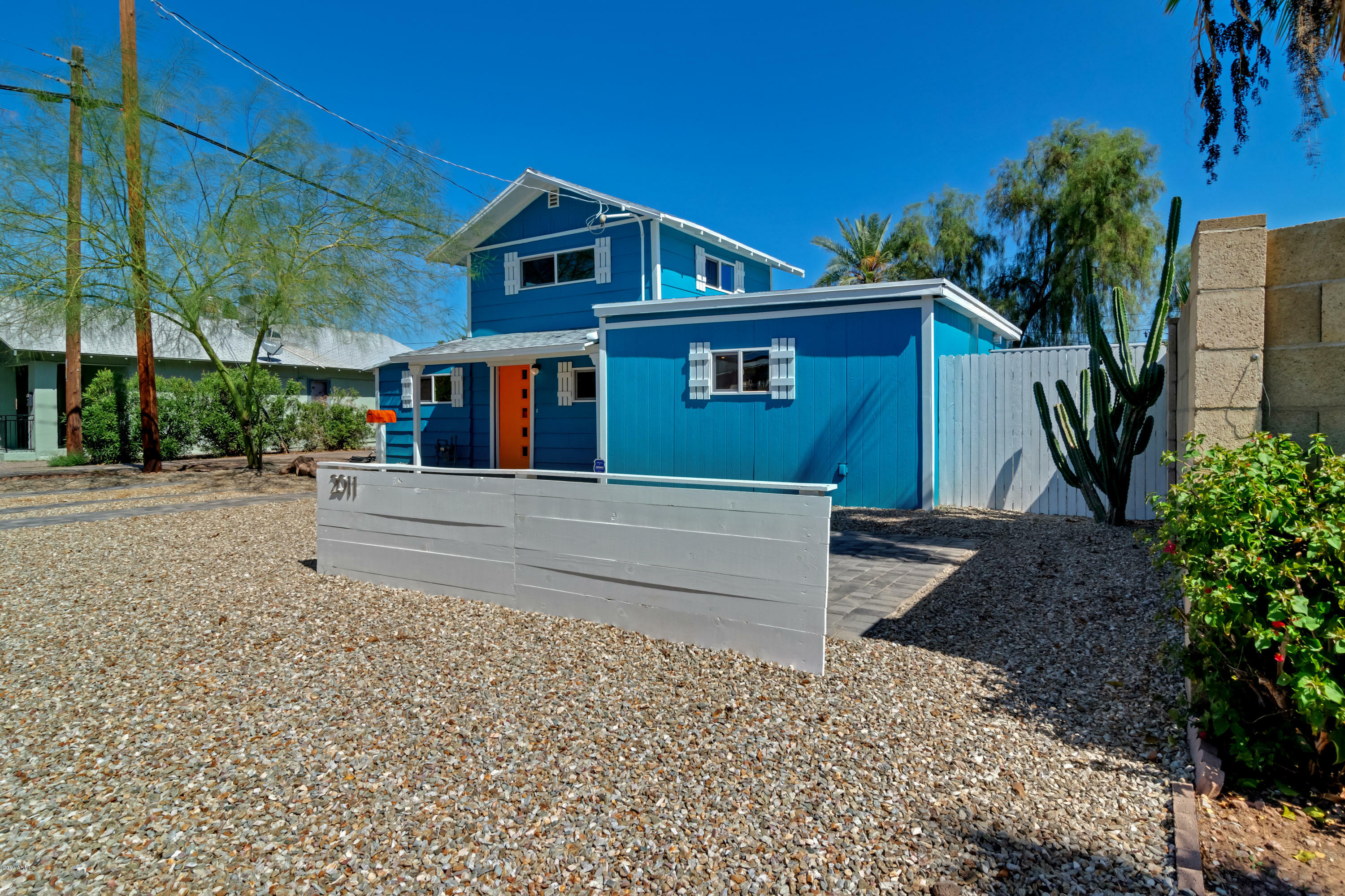 Property Photo:  2011 N 10th Street  AZ 85006 