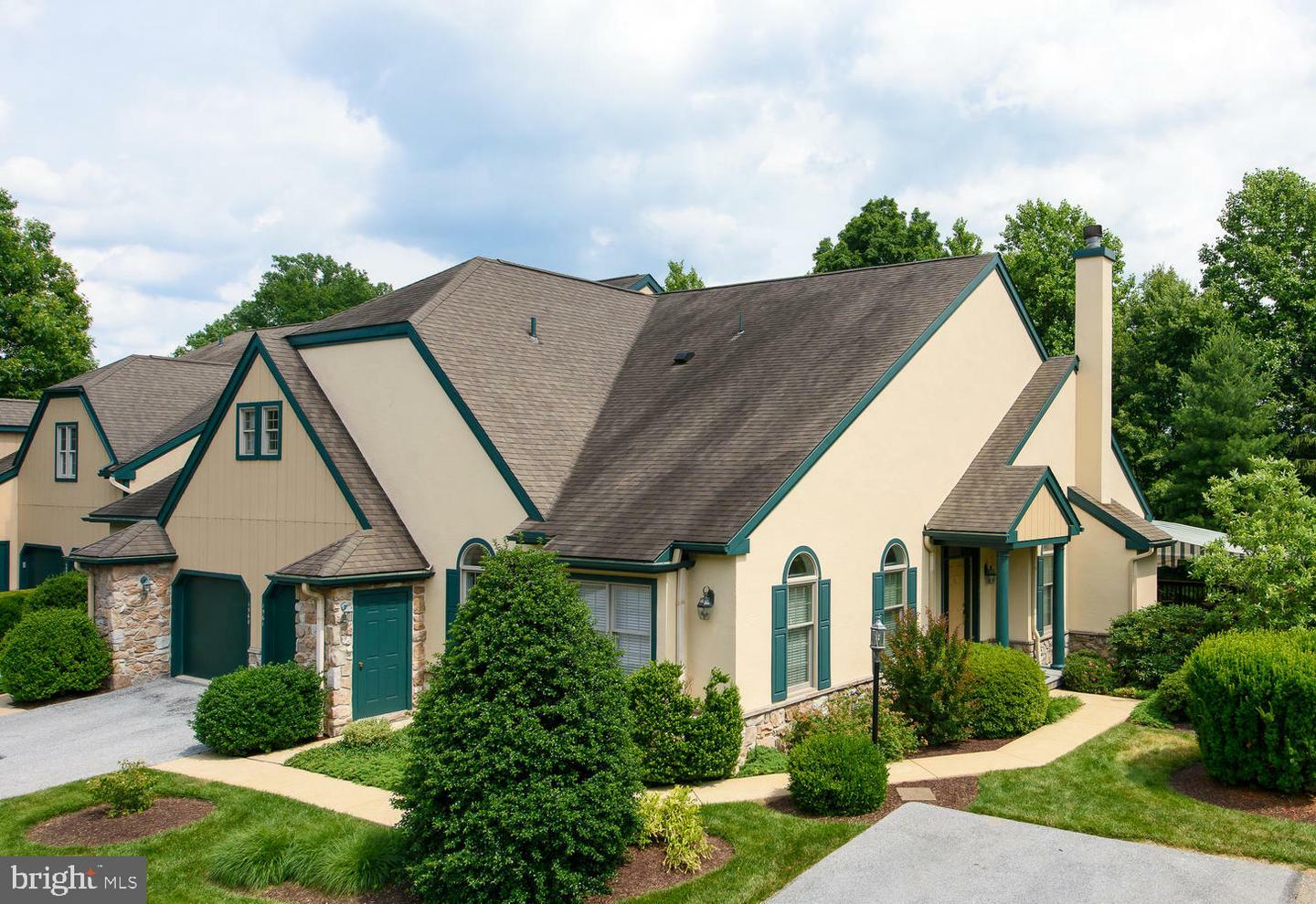 Property Photo: 1561 Vassar Court PA 19380