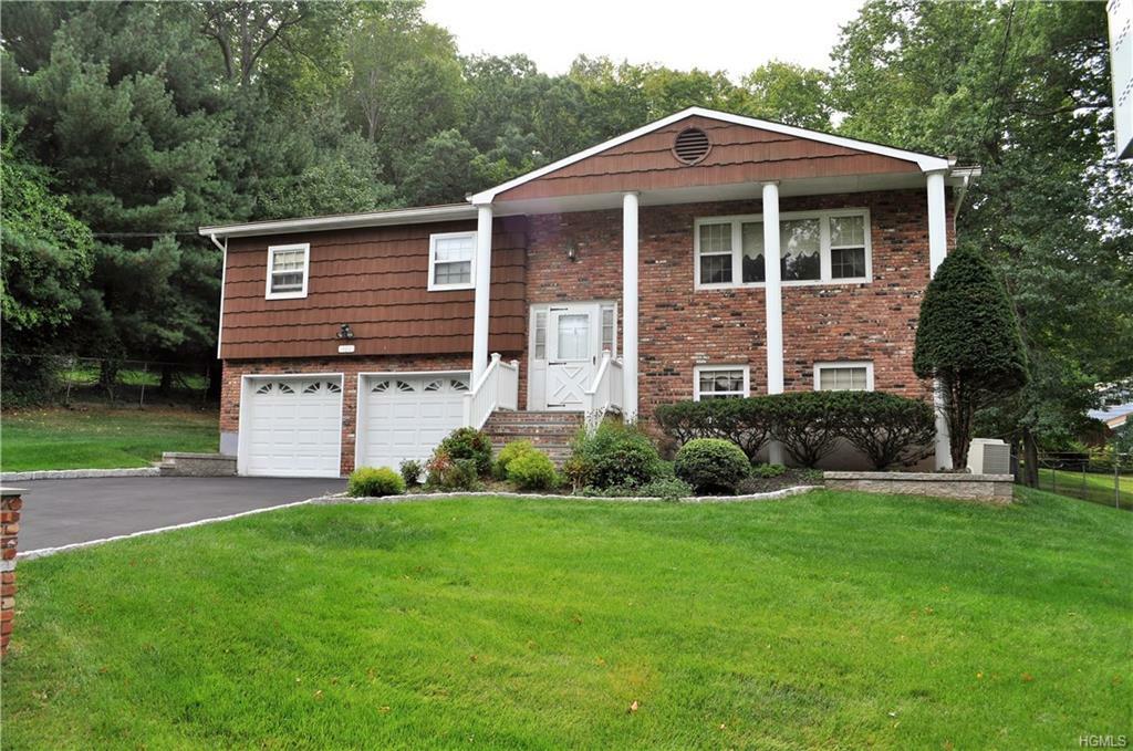 Property Photo:  481 Mitchell Drive  NY 10989 