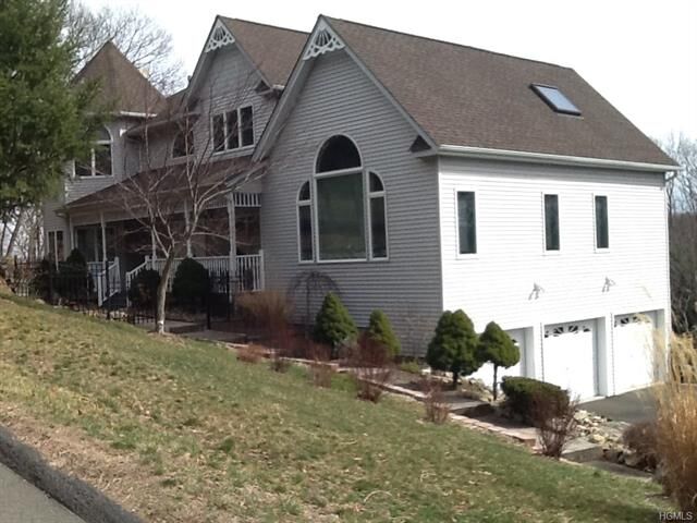 Property Photo:  35 Woodfield Drive  NY 10970 
