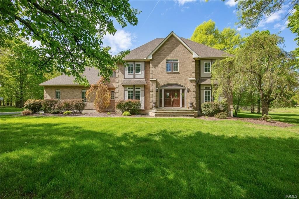 Property Photo:  6 Darlene Drive  NY 10924 