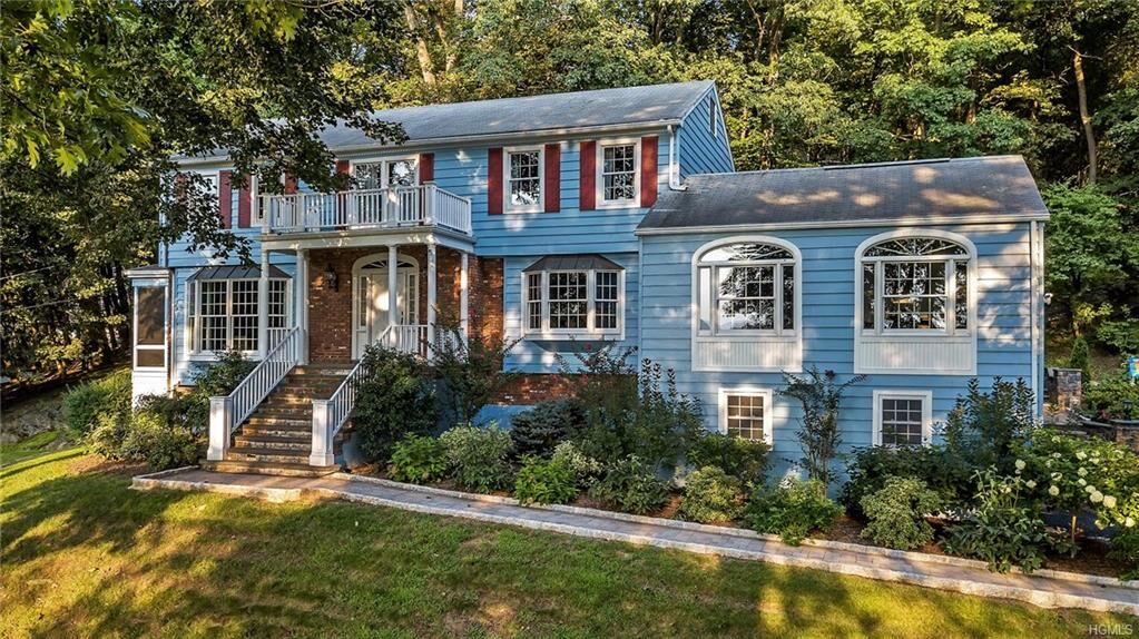 Property Photo:  4 Cricket Lane  NY 10522 