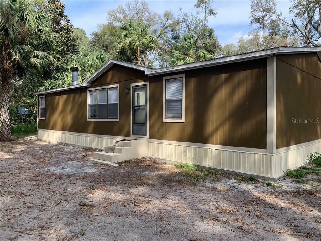 Property Photo:  25039 Avenue A  FL 32767 