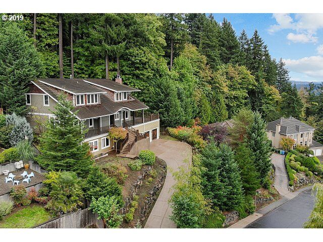 Property Photo: 3443 SW Doschview Ct OR 97239