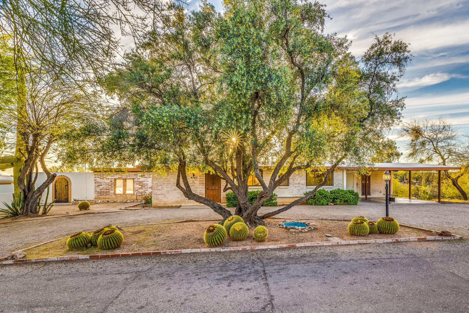 Property Photo: 4545 N Caminito Callado AZ 85718