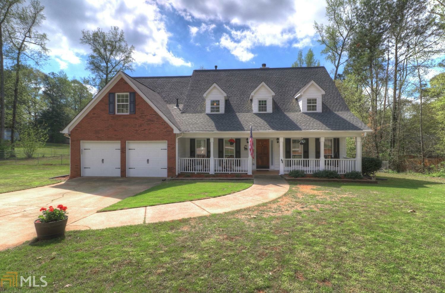 Property Photo: 634 Hardwood Ln GA 30253