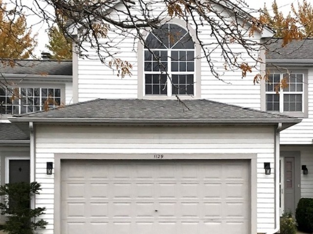 Property Photo: 1129 Longford Road IL 60103