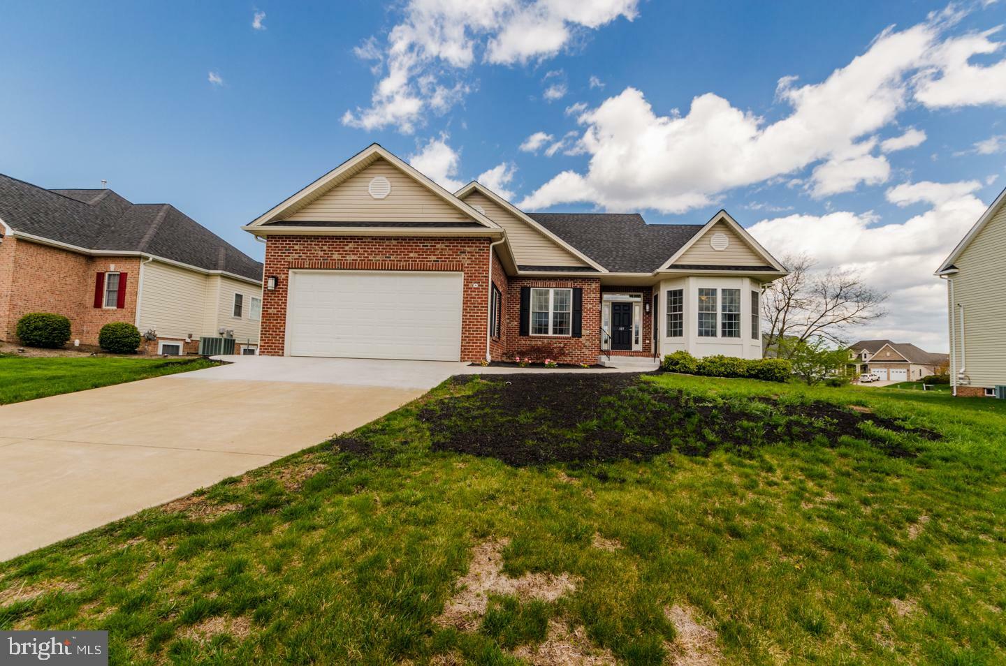Property Photo: 105 Doolin Avenue VA 22602