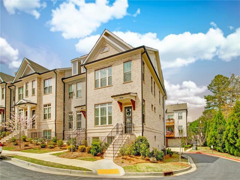 Property Photo: 4362 Parkside Place GA 30342