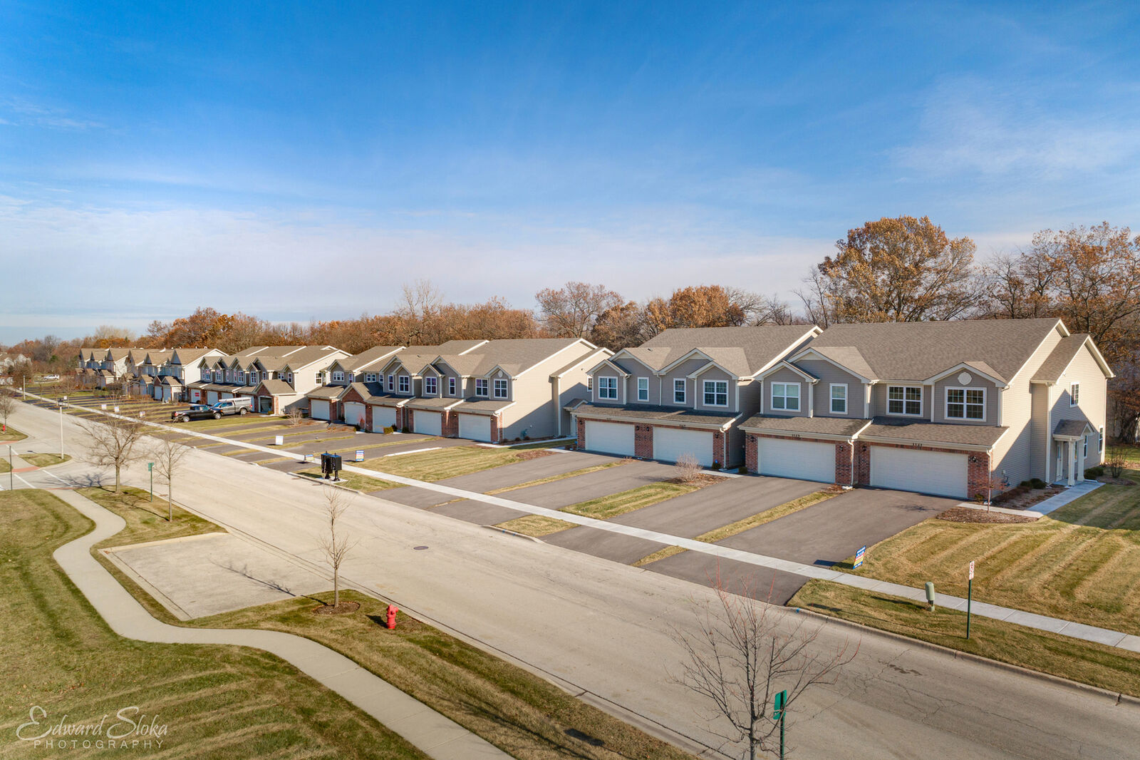 Property Photo:  1276 West Lake Drive  IL 60013 