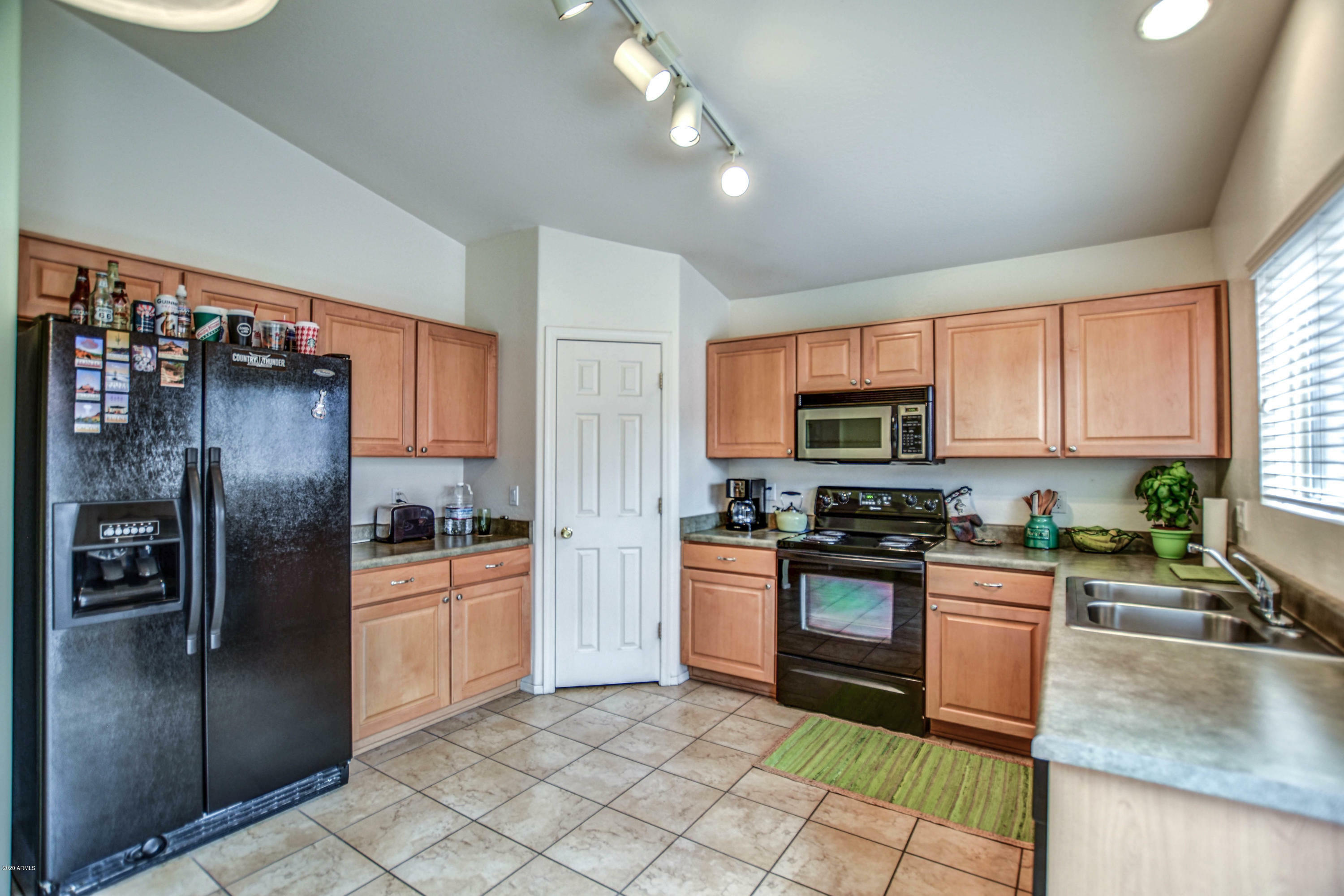 Property Photo:  31579 N Cactus Drive  AZ 85143 