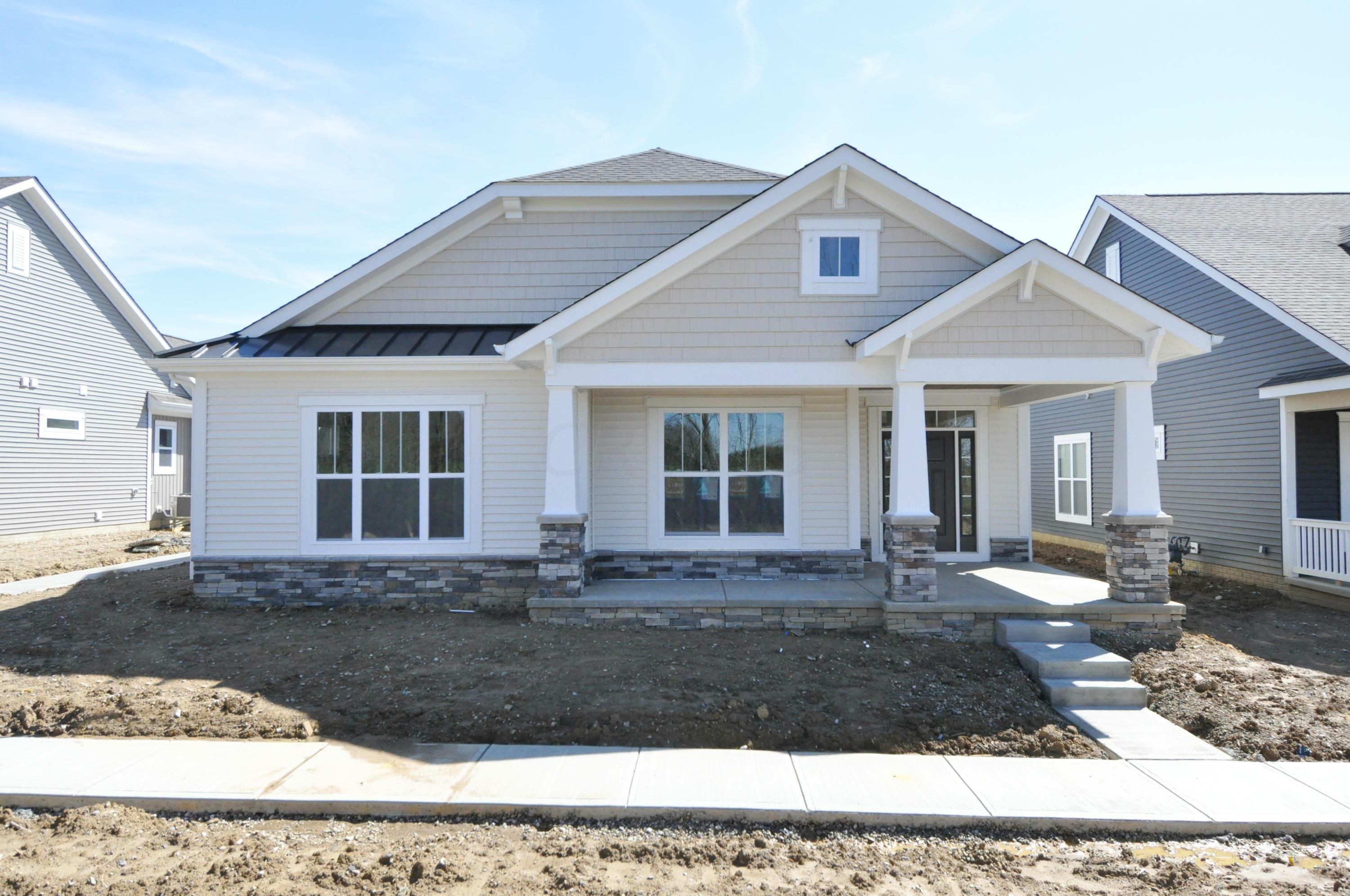 Property Photo: 319 White Pine S Way OH 43021