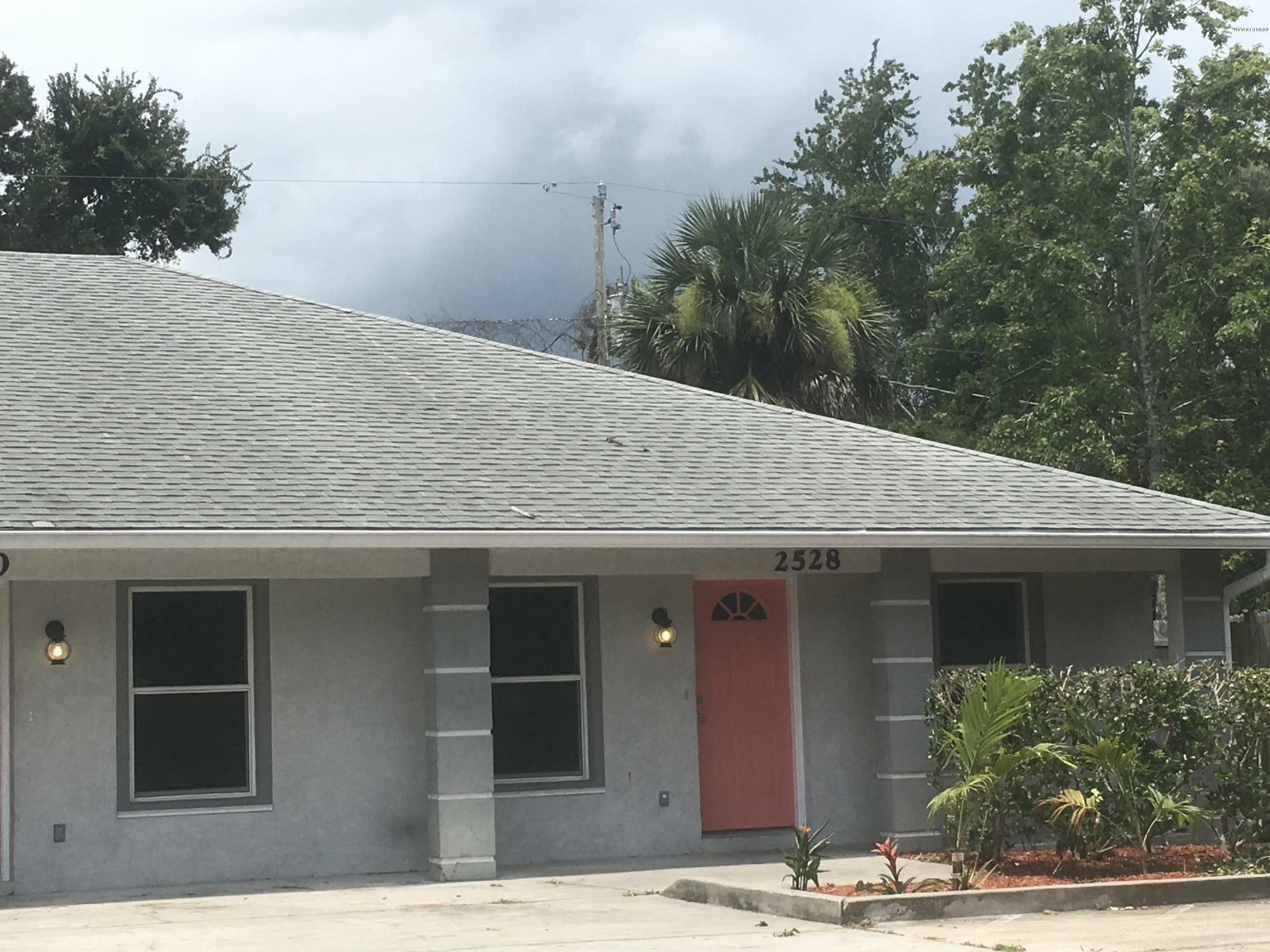 Property Photo:  2532 India Palm Drive  FL 32141 