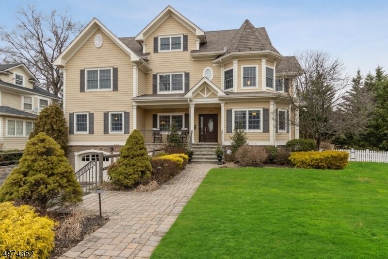 Property Photo: 706 Embree Cres NJ 07090