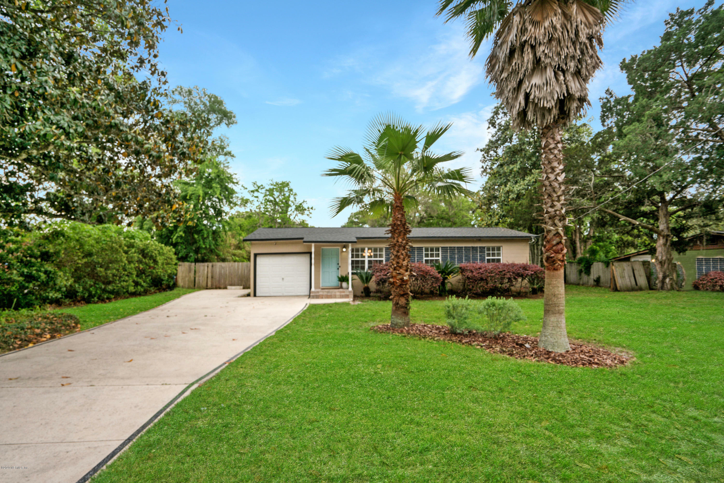 Property Photo:  10632 Akers Drive N  FL 32225 