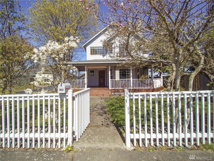 Property Photo: 125 E 12th Street WA 98362