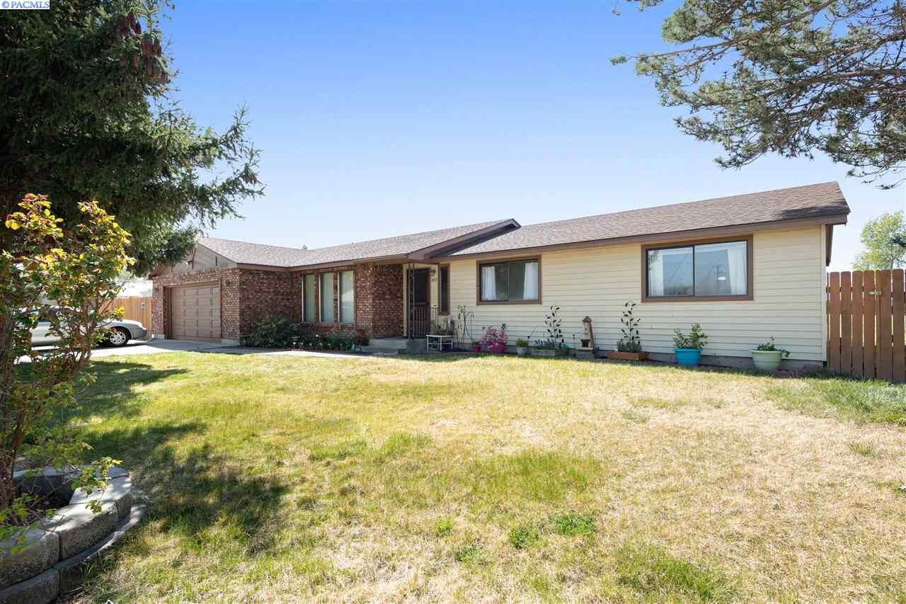 Property Photo:  4312 S Washington Street  WA 99337