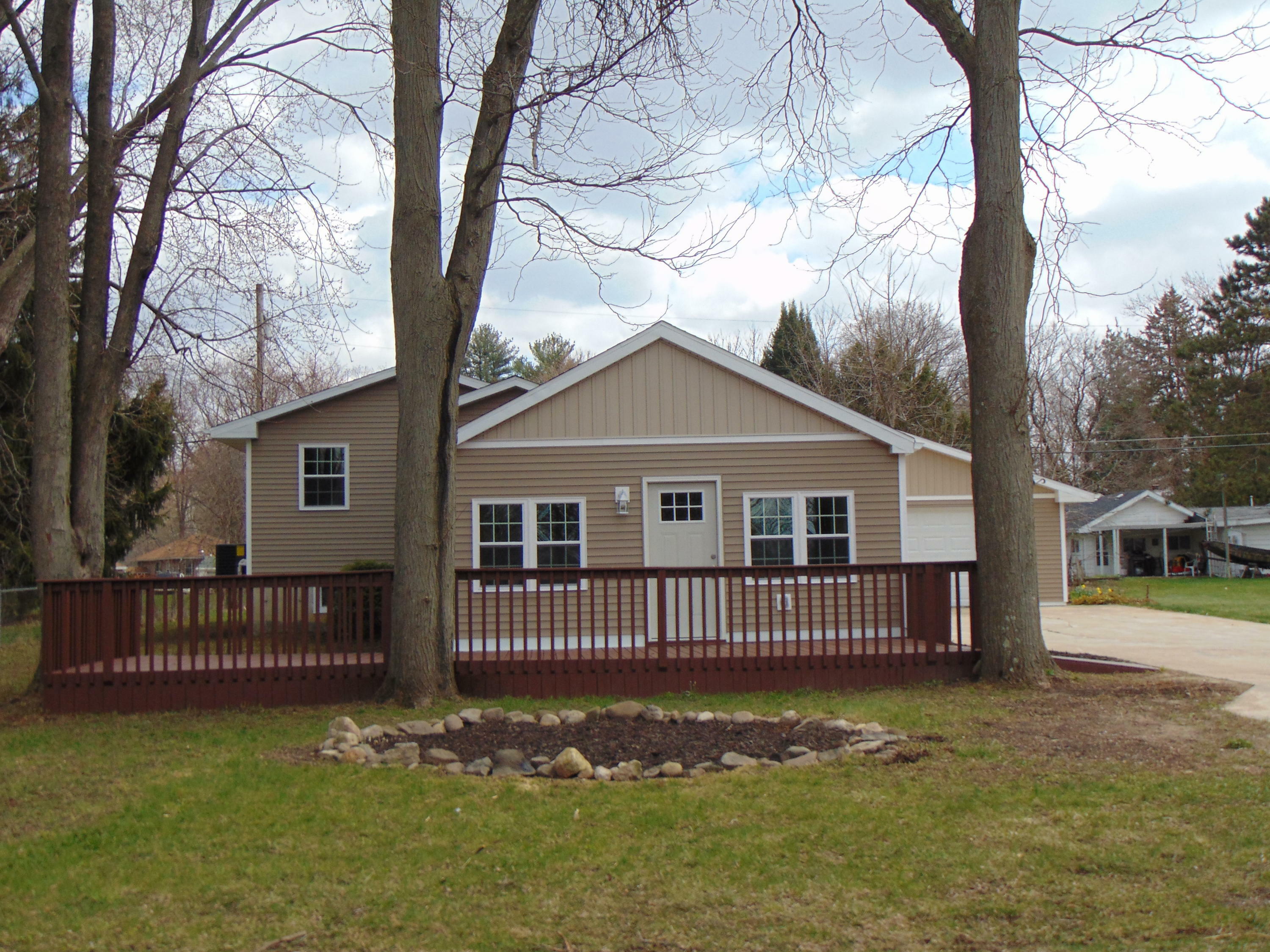Property Photo: 2608 Cameron St WI 53115