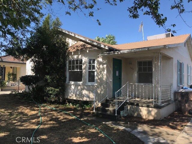 Property Photo:  704 Castro Lane  CA 93304 