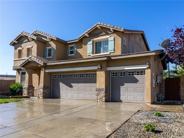 Property Photo: 14860 Noblewood Circle CA 92530