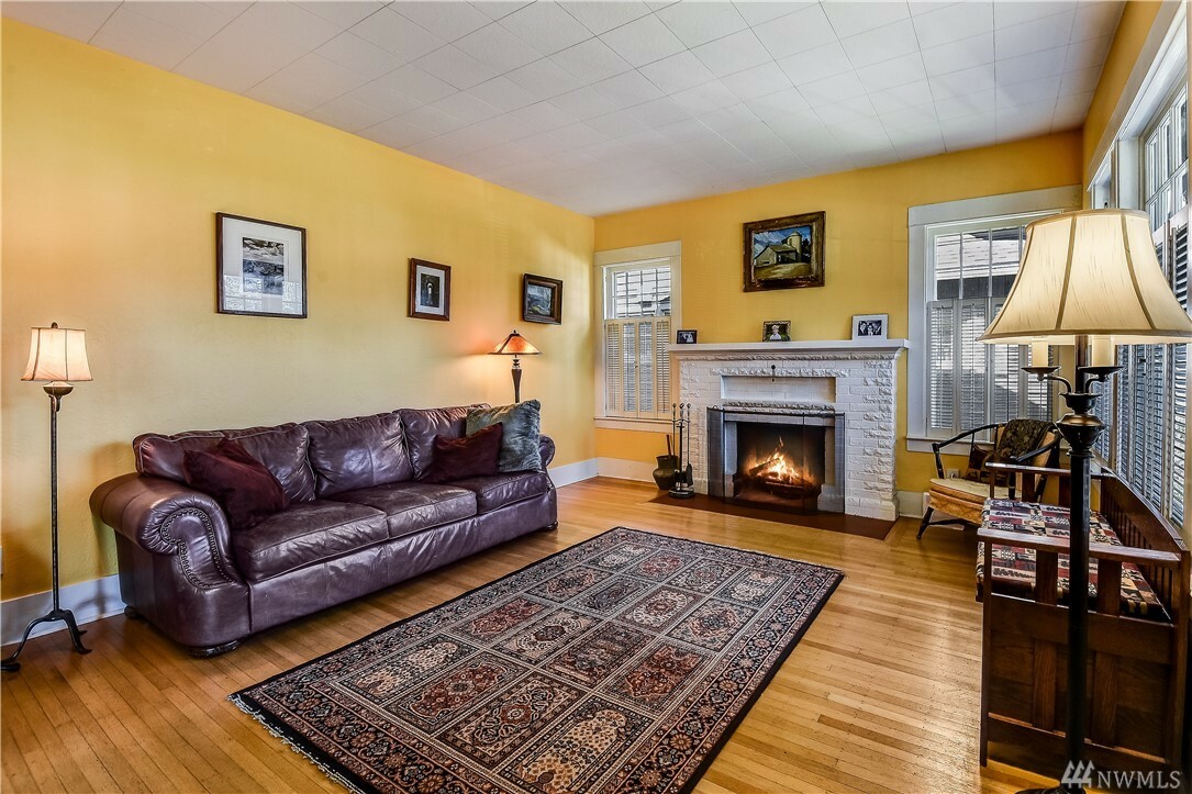 Property Photo: 3207 33rd Ave S WA 98144