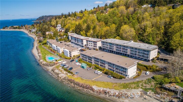 10203  47th Avenue SW C14  Seattle WA 98146 photo