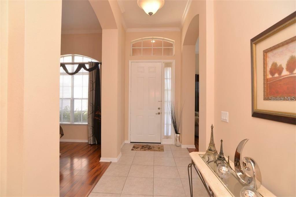 Property Photo:  1434 Anna Catherine Drive  FL 32828 